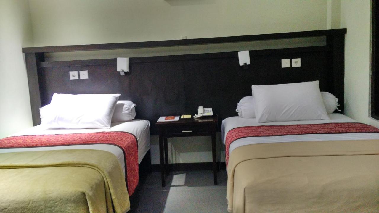 Maxi Hotel Kedonganan Jimbaran Zewnętrze zdjęcie