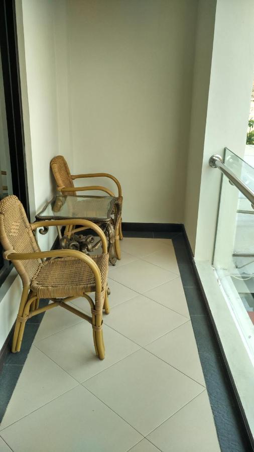 Maxi Hotel Kedonganan Jimbaran Zewnętrze zdjęcie