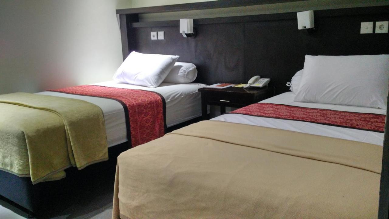 Maxi Hotel Kedonganan Jimbaran Zewnętrze zdjęcie