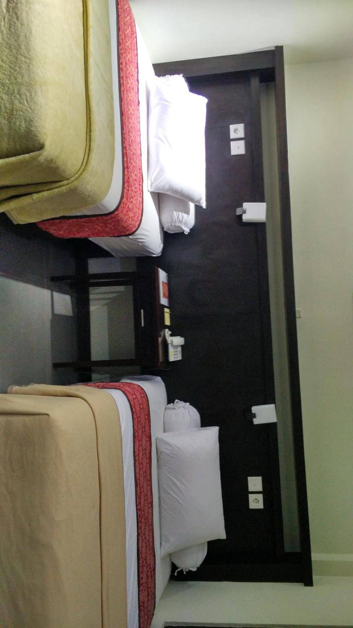 Maxi Hotel Kedonganan Jimbaran Zewnętrze zdjęcie