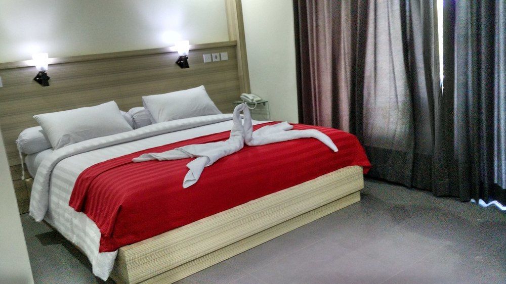 Maxi Hotel Kedonganan Jimbaran Zewnętrze zdjęcie